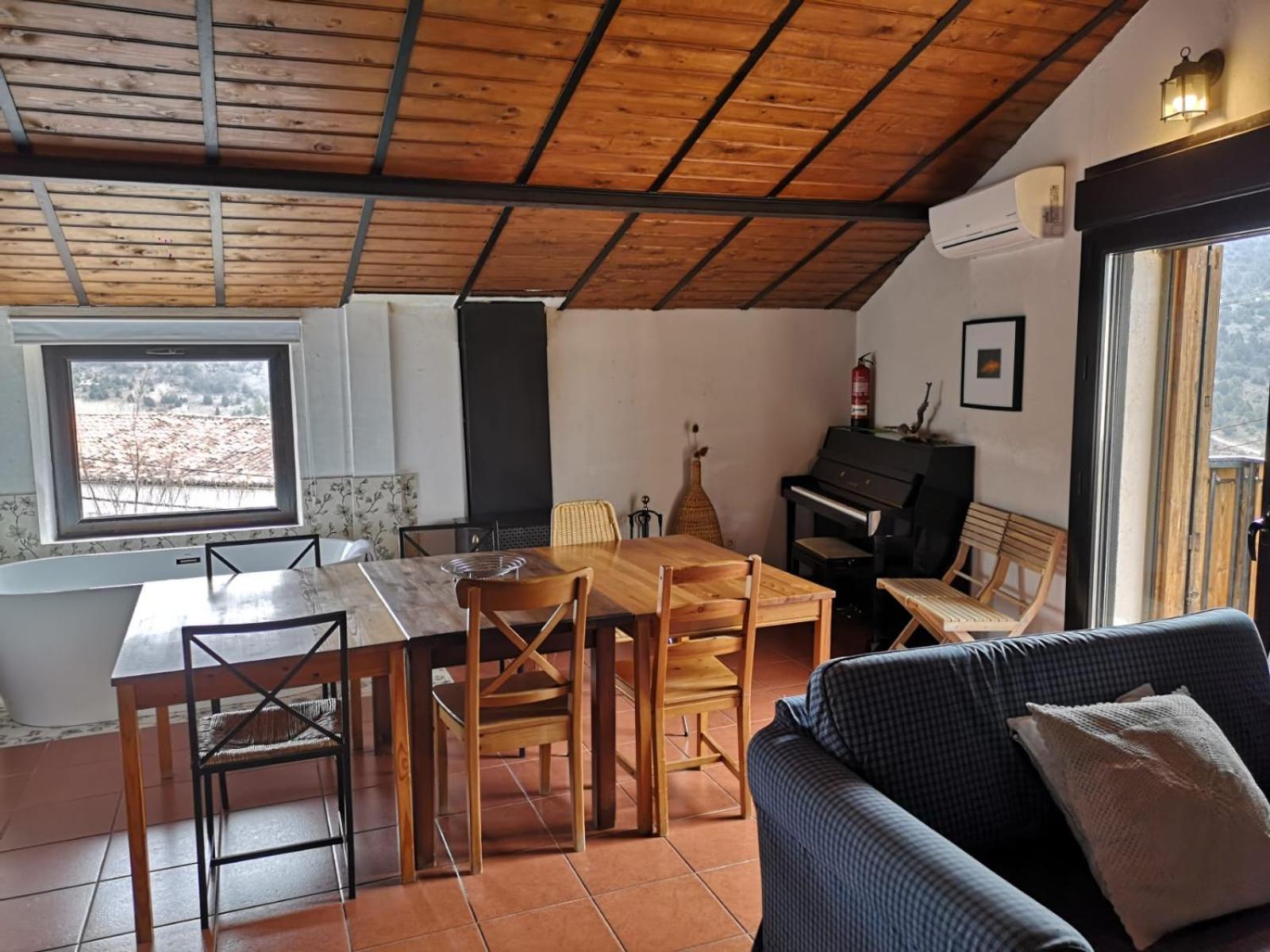 Apartamento La Casa Roja Del Alto Tajo Ablanque Exterior foto
